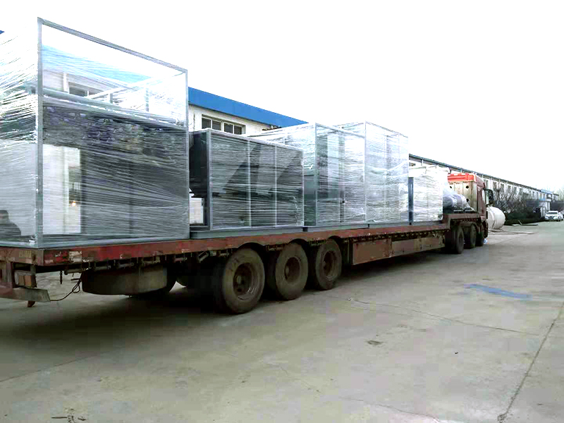 焊接除塵設(shè)備廠家，焊接車間整體通風系統(tǒng)設(shè)備發(fā)貨