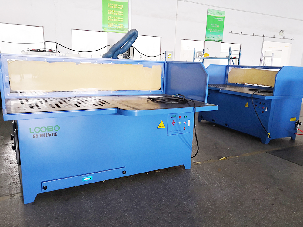 打磨除塵工作臺即將發(fā)往江蘇常州