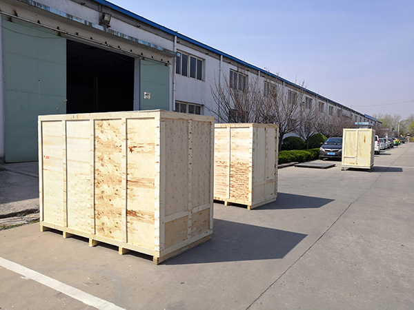 青島環(huán)保除塵設(shè)備生產(chǎn)廠家一批打磨除塵工作臺出貨