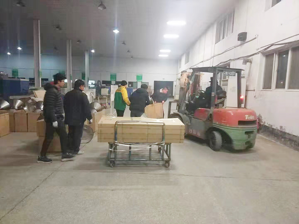 路博環(huán)保加班加點(diǎn)，確保按時(shí)交貨 (3).jpg