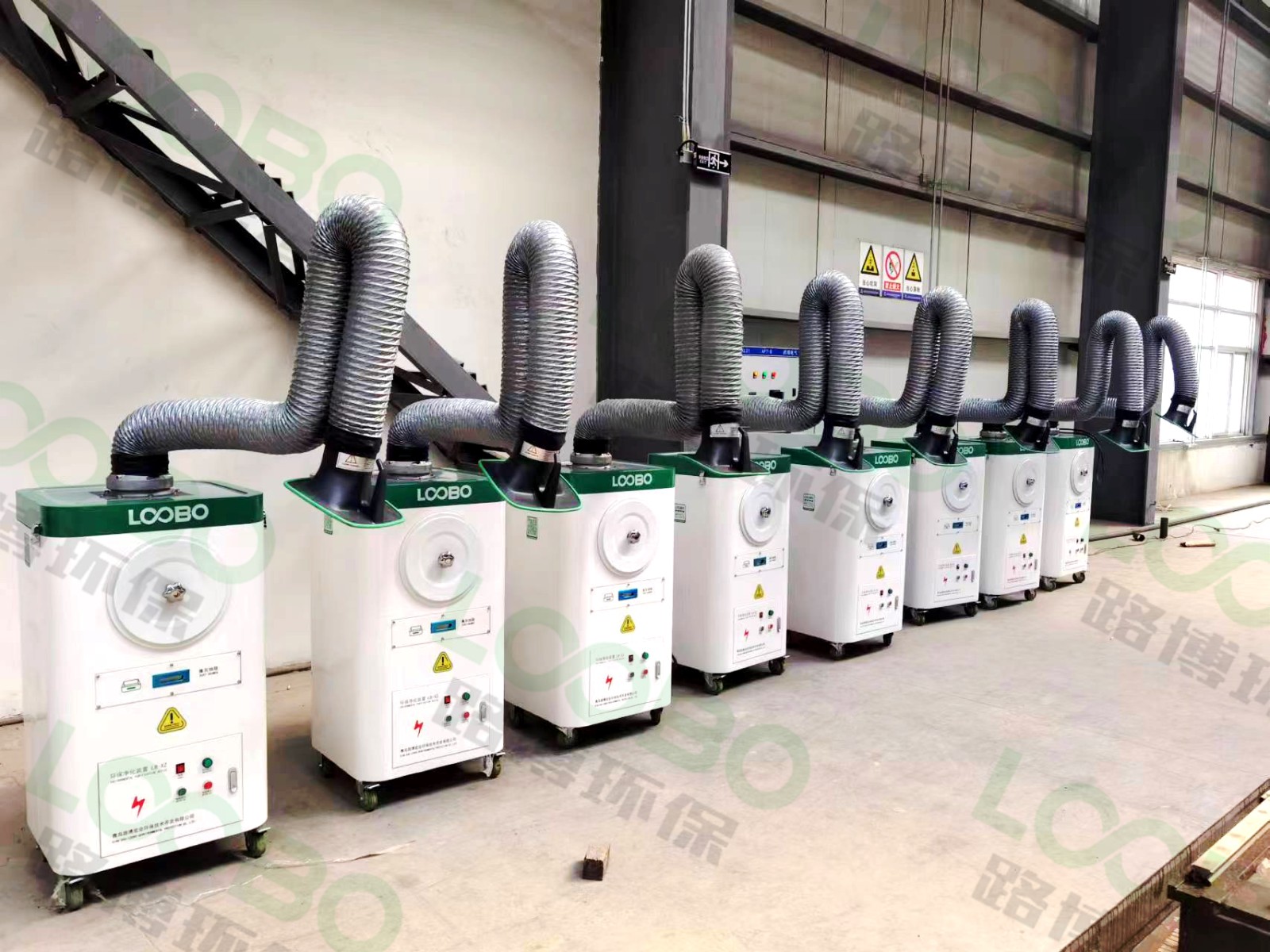 移動(dòng)式焊煙凈化器，車間自由換位，只為滿足靈活焊接的需求 (2).jpg