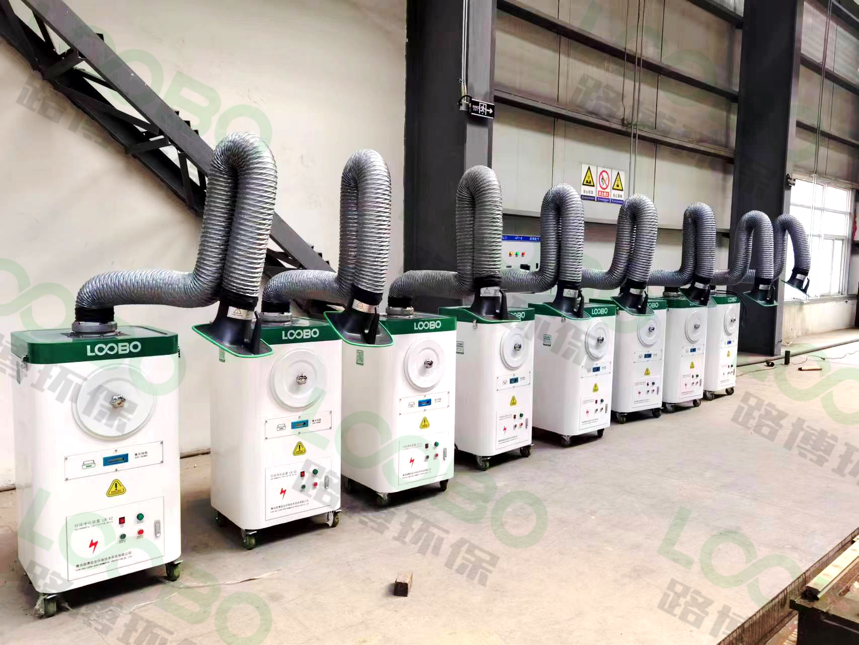 移動式焊煙凈化器，靈活萬向，突破空間限制，隨時隨地凈化