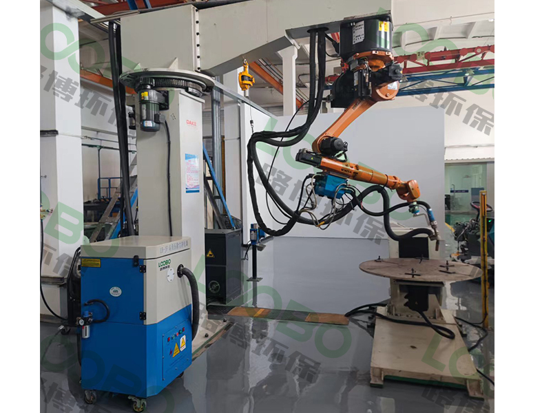 焊接機器人除塵設備:打造綠色智能焊接車間的關(guān)鍵解決方案.jpg
